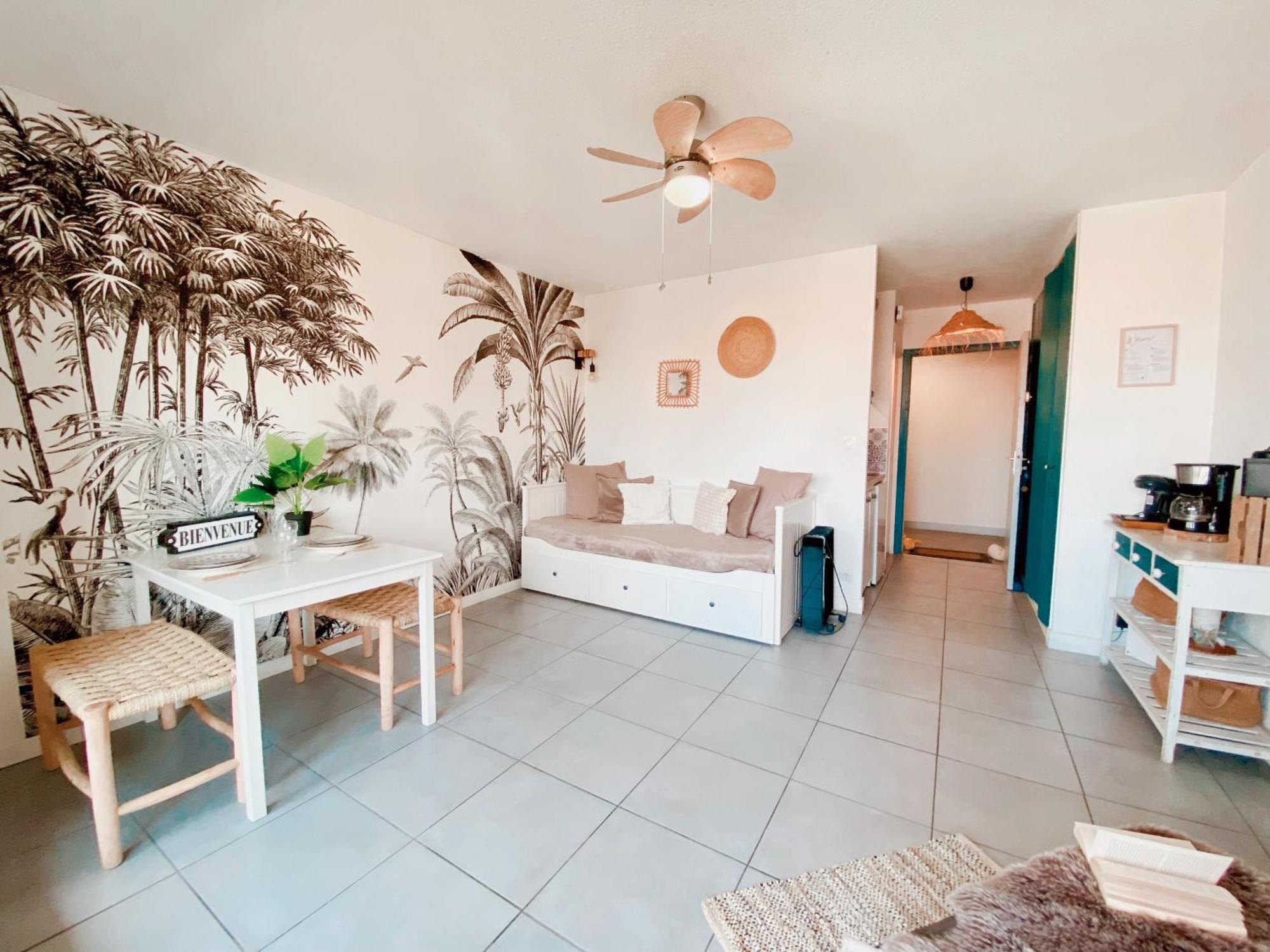 Appartement Coup De Coeur Avec Parking Et Piscine - 131 กาเนต์-อ็อง-รูสซียง ภายนอก รูปภาพ